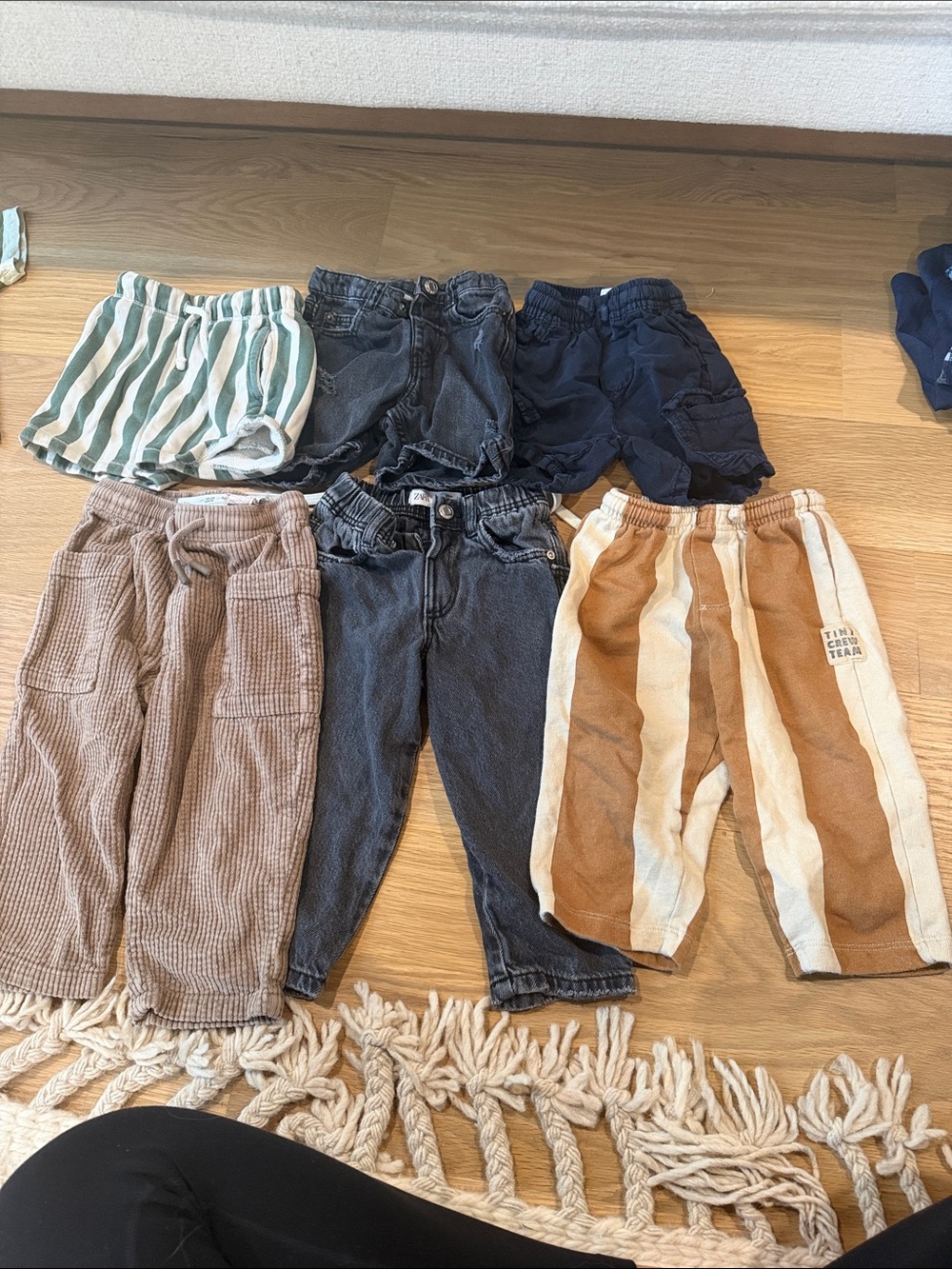 Boys Zara Pants/Shorts size 1 1/2
